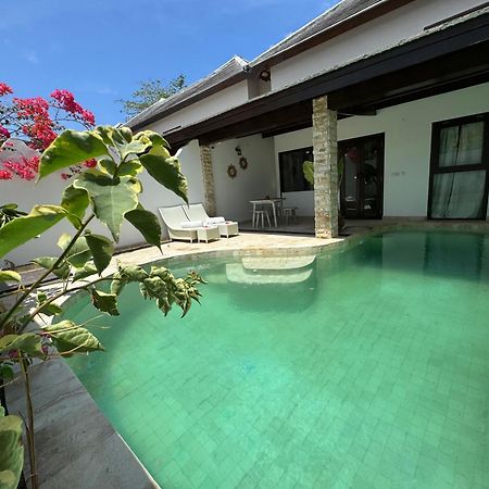 Cantika Villa Gili Trawangan Exterior photo