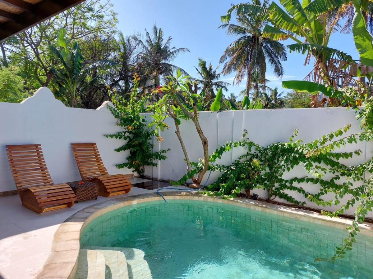 Cantika Villa Gili Trawangan Exterior photo